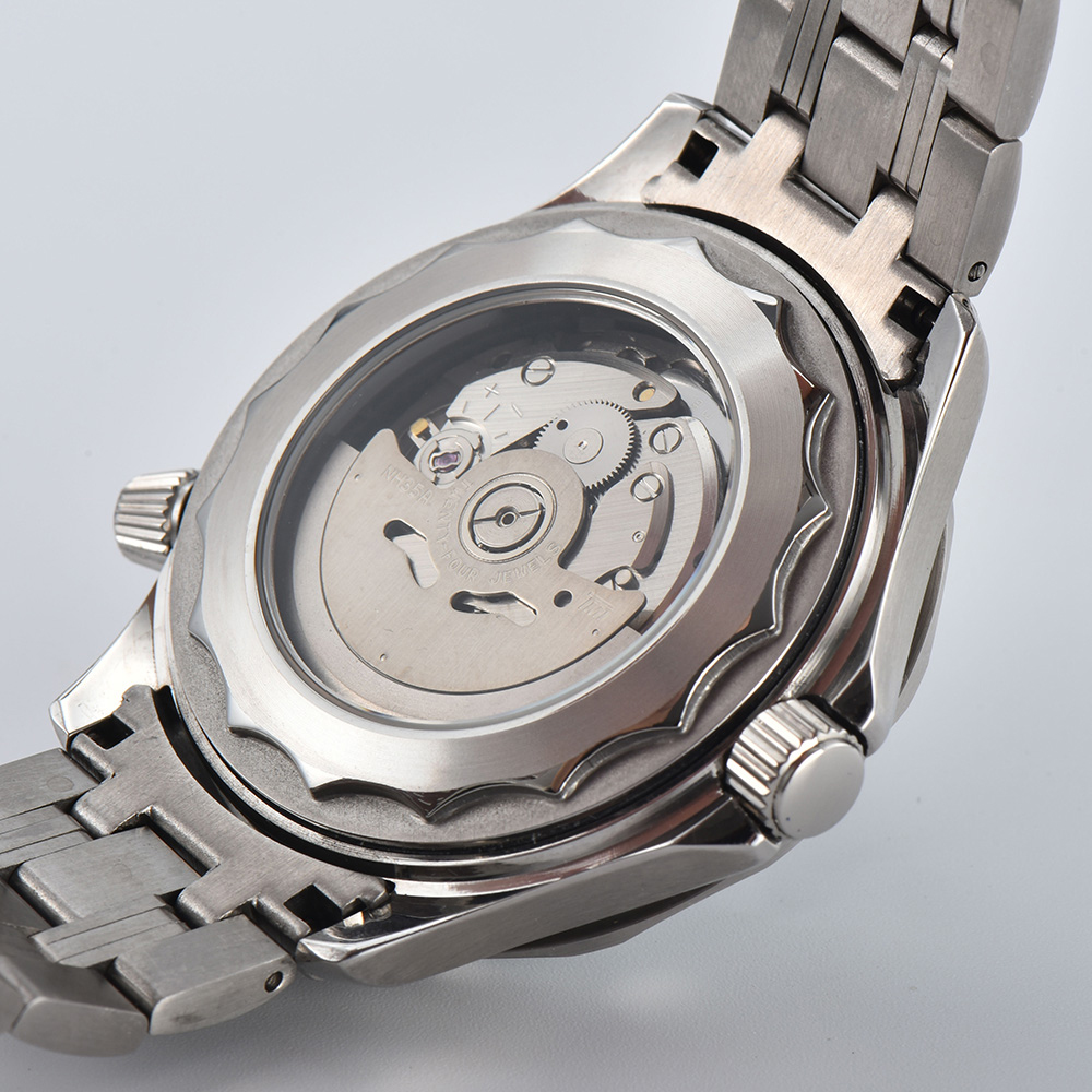 42mm 発光ディスプレイメンズウォッチ自動機械式時計、NH - Stainless Bracelet Diver のレビューと価格