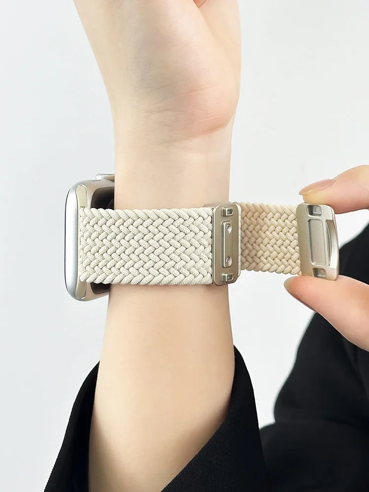編組ストラップ Apple Watch バンド 40 ミリメ - Milanese Loop Magnetic のレビューと価格
